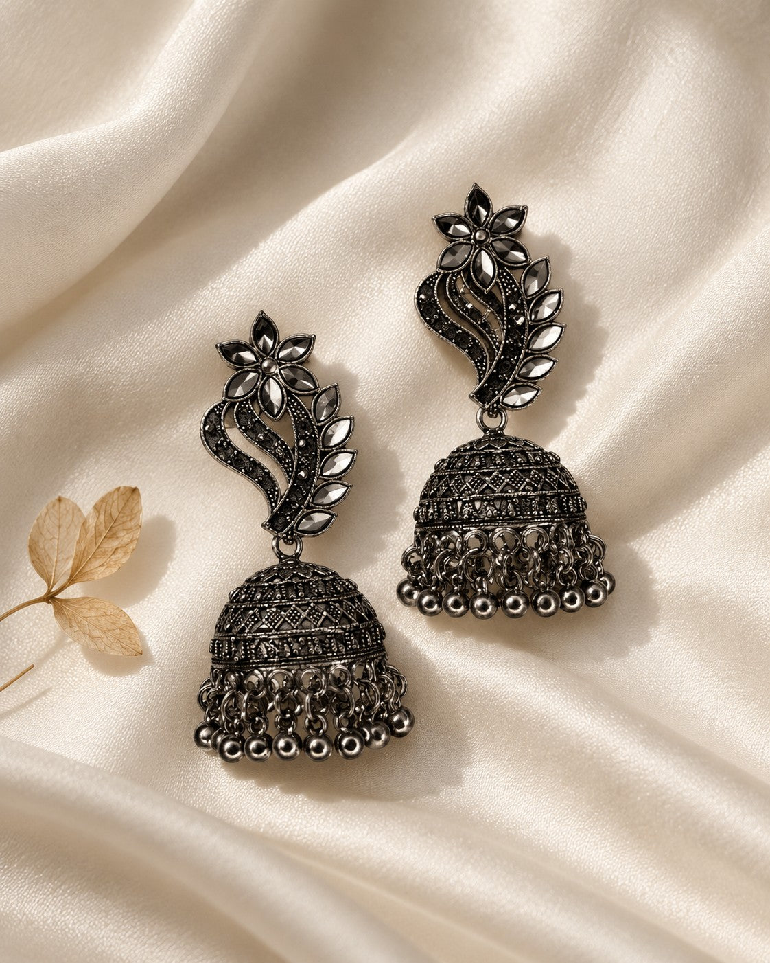 Elegant Floral Oxidised Jhumka Earrings - photo 4