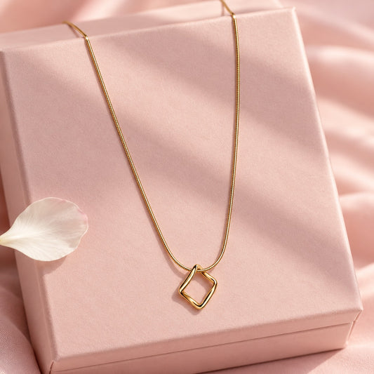 Square pendant necklace - photo 2